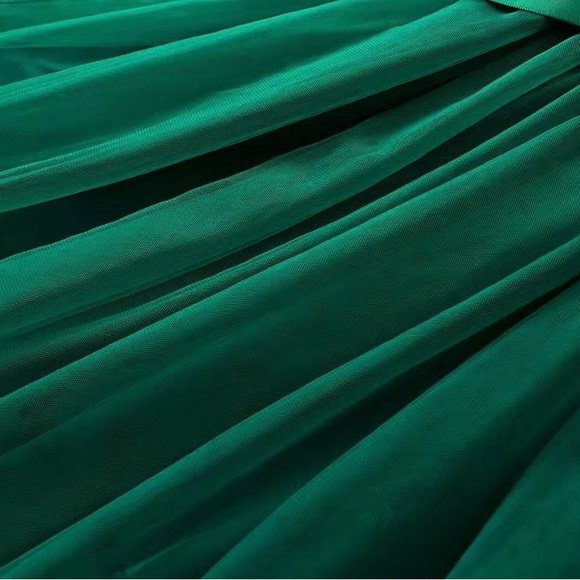 Festive Holiday Dress 2-3T - Picture 5 of 7